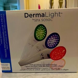 DermaLight by Spa Sonic 5 piece Professional LED light kit